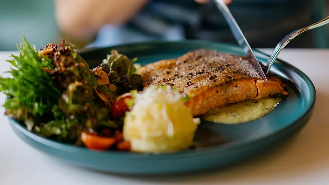 Fueling the Fortress of the Mind: 5 Effective Brain Foods to Combat Dementia